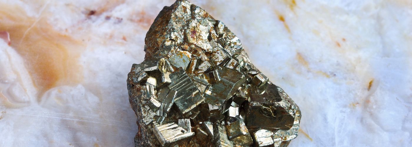 Pyrite To Attract Wealth and Positive Energy  